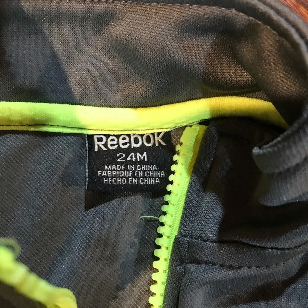 👟Reebok Athletic Jacket